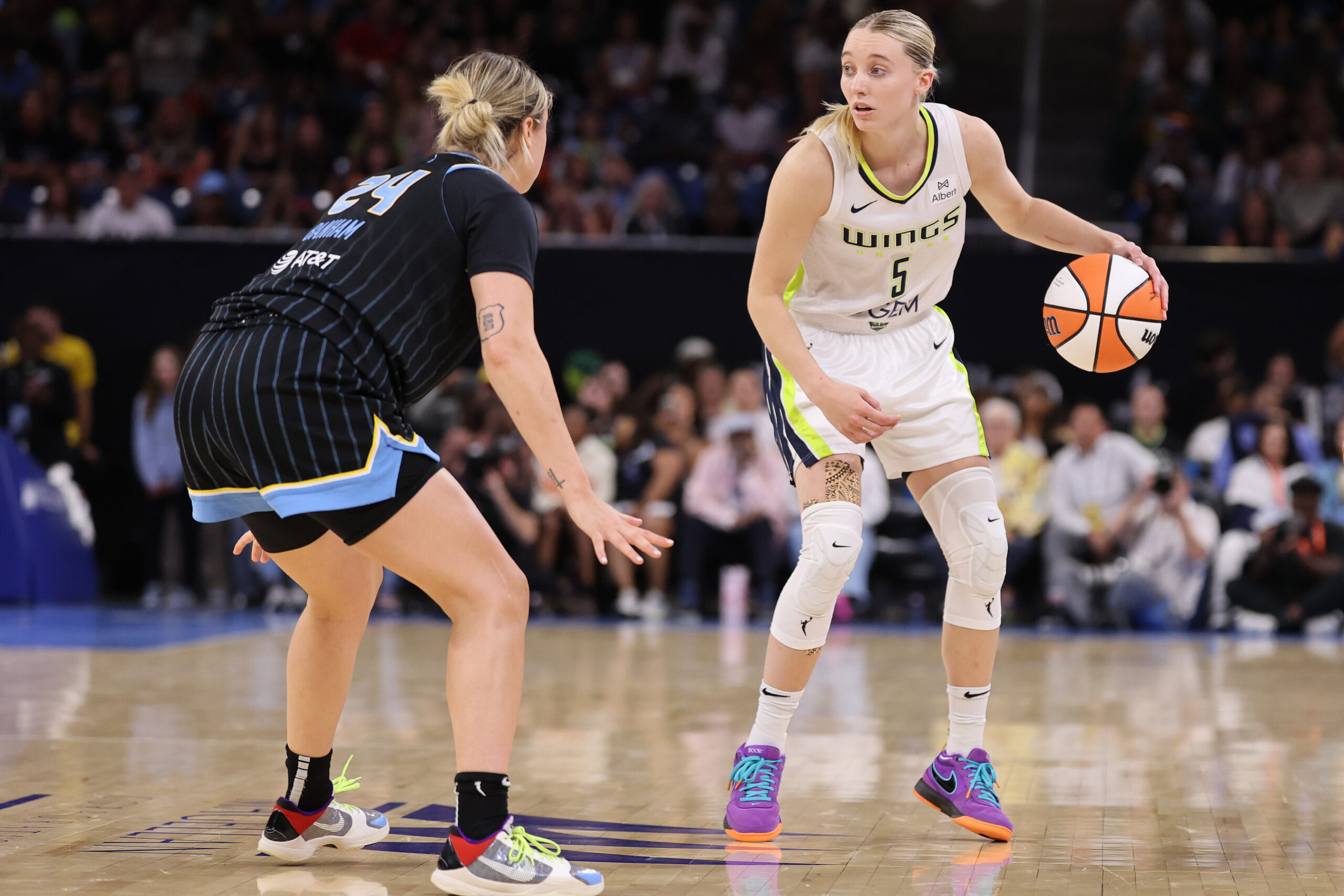 Dallas Begins Three-Game Road Stretch in Chicago Wednesday